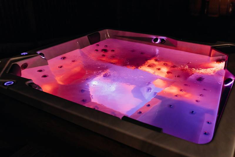 Vente spa, Almandine Holl's Haut de gammes Hautes-Alpes 05