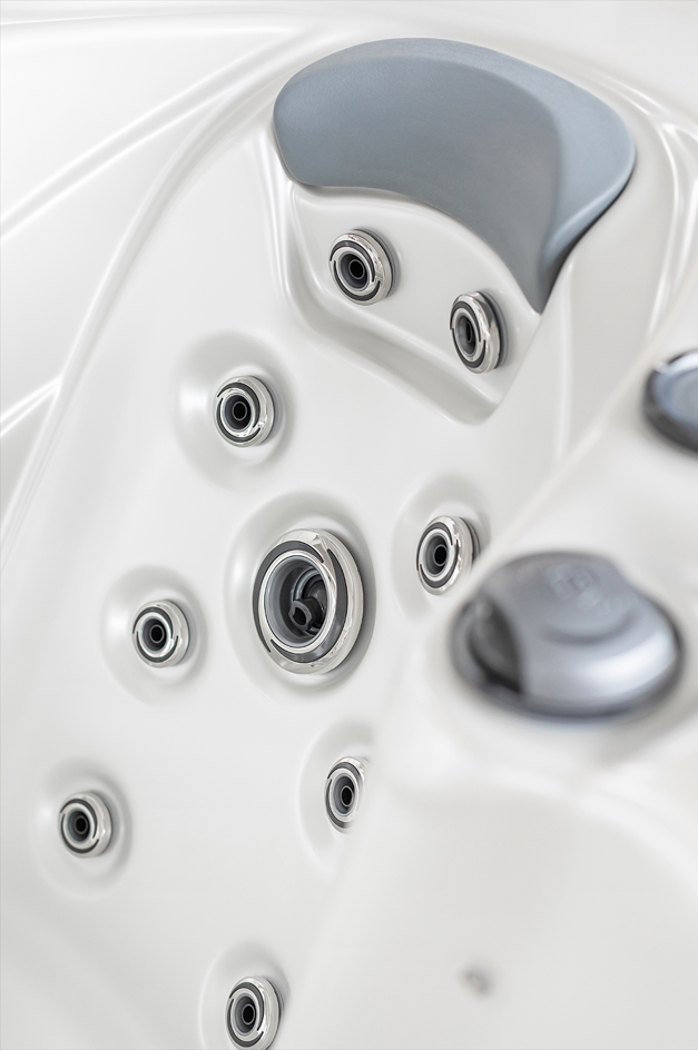 Spa avec appui tête pour un maximum de confort à Gap