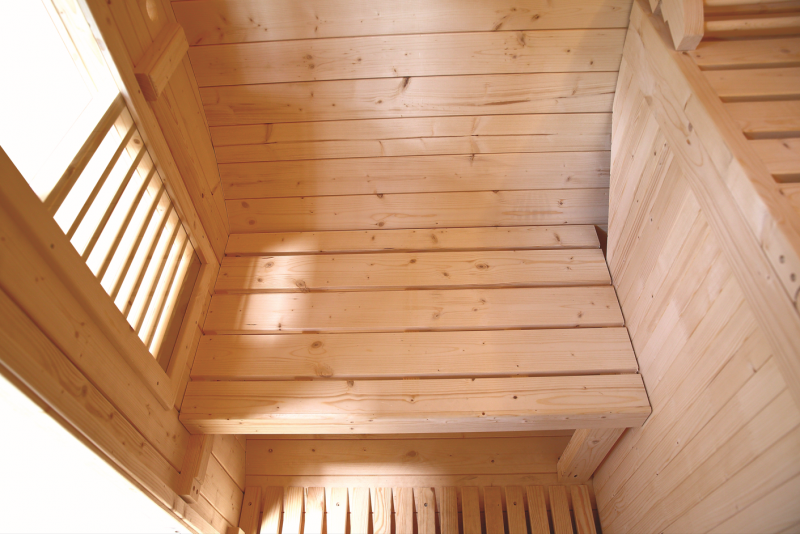 Sauna vapeur d'extérieur 4 places modèle Bella en Epicéa du Canada banc double hauteur à Aix en Provence dans le 13