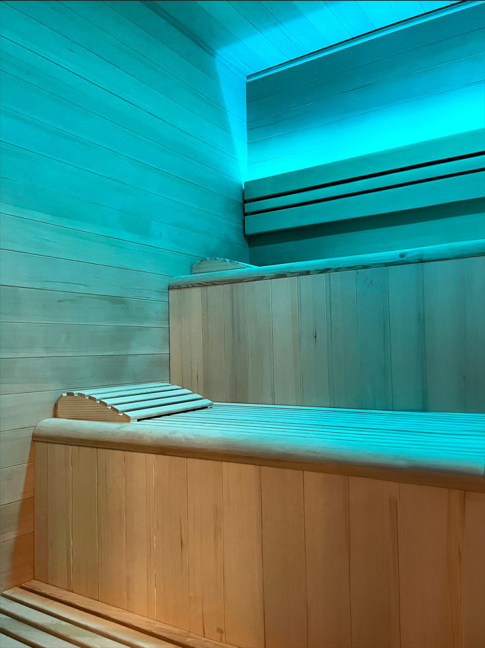 Un sauna dont l'isolation a été optimisée pour une économie d'énergie importante à Grambois