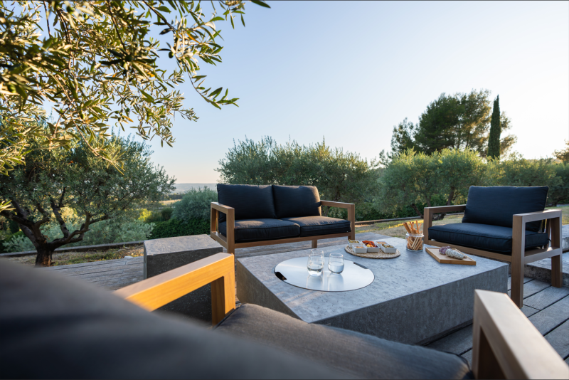 Brasero table basse pour utilisation au petit déjeuner, déjeuner ou diner dans le Vaucluse