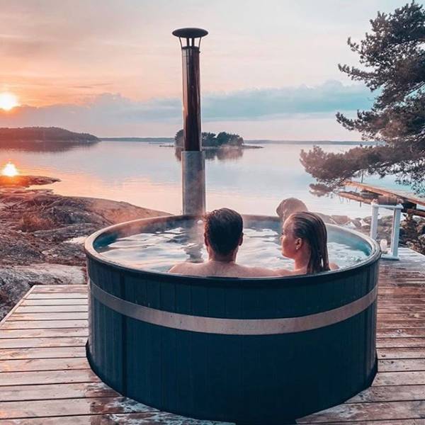 Le soir, avant de vous coucher, est généralement le moment idéal pour profiter des bienfaits relaxants du bain nordique.